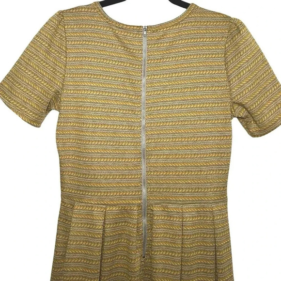LulaRoe Women’s Amelia Stretchy Knit Dress Gold Size Medium - Picture 4 of 7